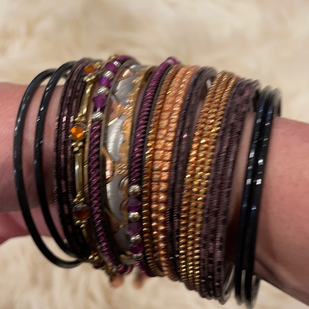 22 bangles mixed colors